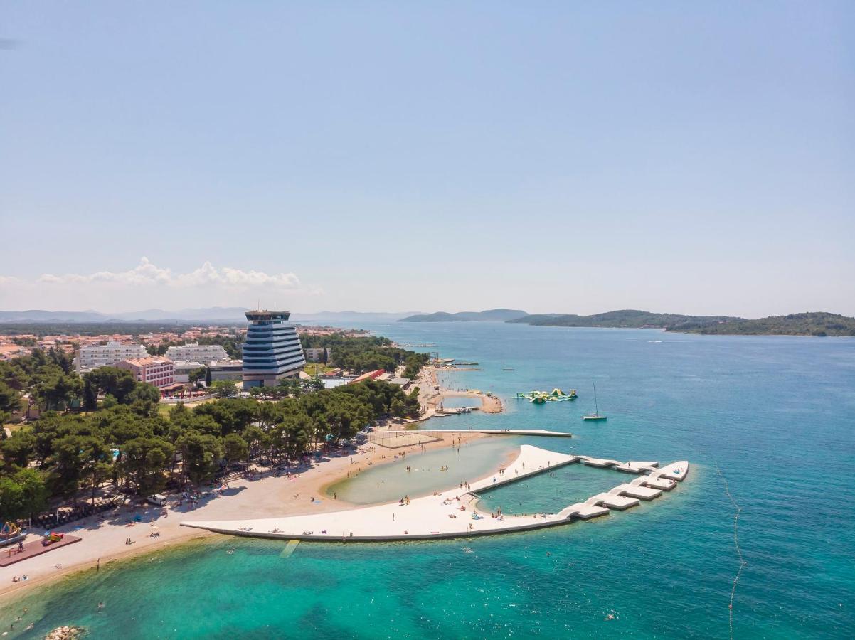 Apartments Mira I Vodice Buitenkant foto